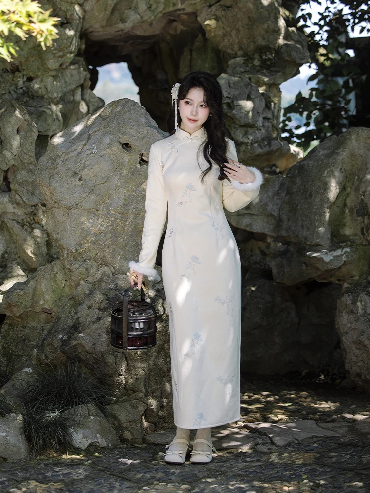 Chuan Dai iguang Ling Yue Hui Embroidered Improved Suede Flag Robe Furry Cloak Outerwear Autumn Winter Set Women's Hanfu