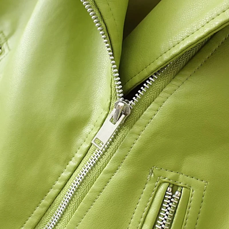 KEANKETIAN 2024 nueva chaqueta de piel sintética verde claro para mujer abrigo corto Otoño/Invierno cremallera asimétrica prendas de vestir exteriores de PU Top corto