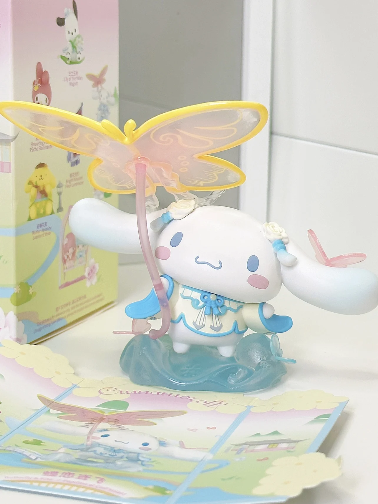 Hello Kitty Figure Ornamenten Nieuwe Rijm Bloemenjurk Kuromi Pochacco Kawaii Cinnamoroll Desktop Model Speelgoed Kind Festival Cadeau