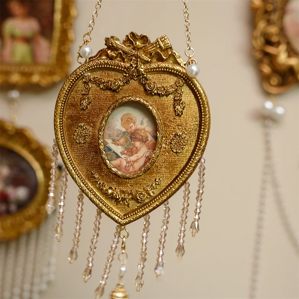 Heart-Shaped Embossed Resin Mini Photo Frame Pearl Tassel Hand-made Frame Room Decoration Gold Bow Wall-mounted Painting