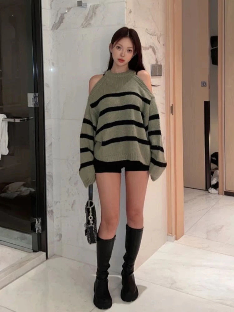 韓国ファッション春と秋カジュアルルーズプルオーバーラウンドネック透かしオフショルダー長袖ストライプニットセーター