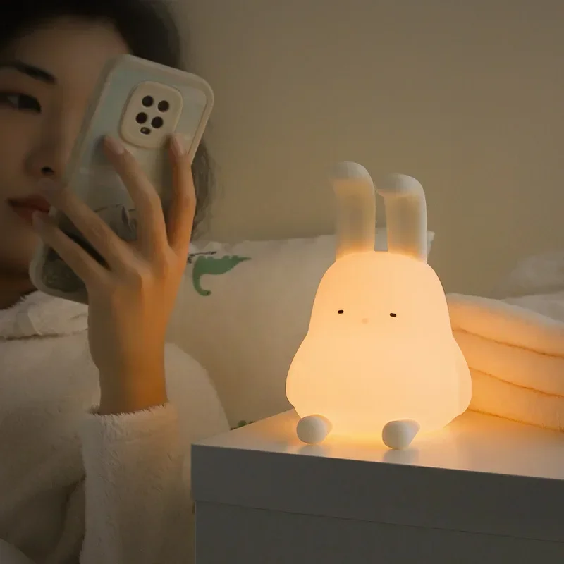 Veilleuse lapin pliante pour enfants, charge USB, gradation, tête de lit créative, synchronisation, lumière en silicone