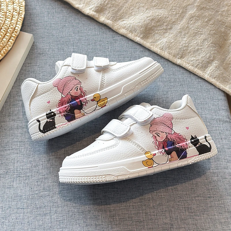 

2026 Spring Autumn New Fashion Soft Girls White Shoes with Cartoon Girl Cat Prints Kids Casual Sneakers Fashion Non-slip Classic