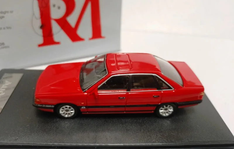Rhino Model 1/64 Audi 100 C3 sedan model car Diecast Fidgets