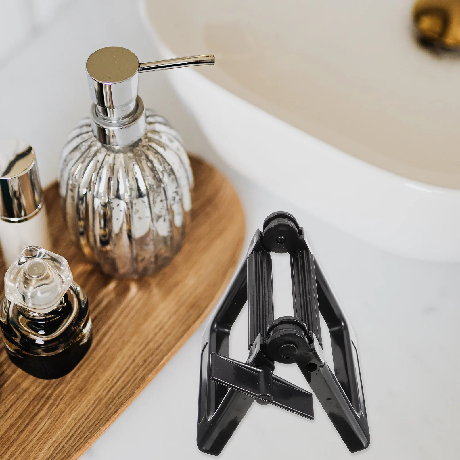 

Manual Squeezer Black ABS Plastic Extruder Tool for Salon Hair Dye Cream Squeezer Cream Lotion Paste Squeezing Home Salon