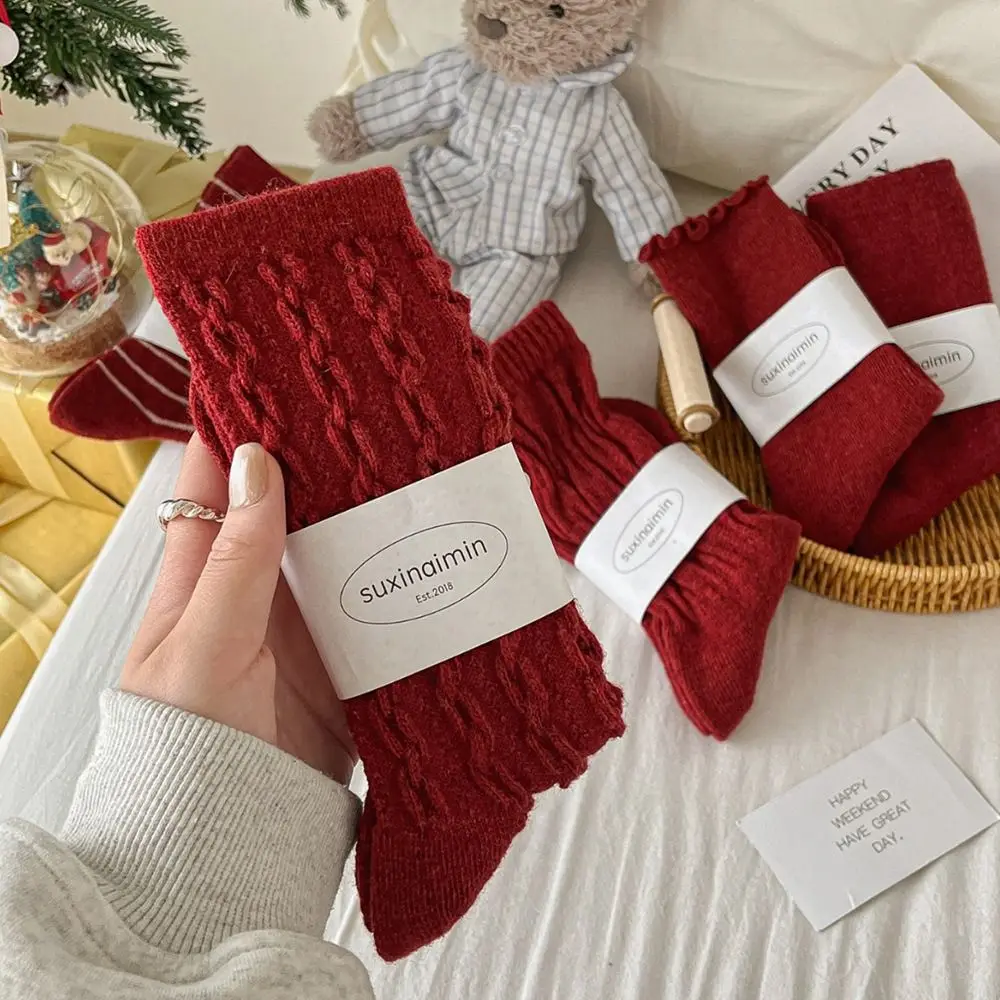 

Подарочные шерстяные новогодние рождественские носки, дышащие красные носки на удачу, милые осенне-зимние женские чулочно-носочные изделия на Новый год