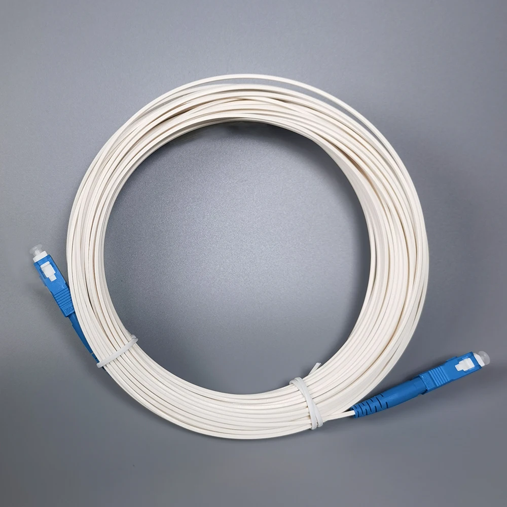 Cavo di derivazione ottico da 20 m Cavo patch in fibra ottica GJXFH-1G657B3 Bianco LSZH SC/UPC-SC/UPC FTTH 2.0x1.6 Stampo singolo nucleo singolo