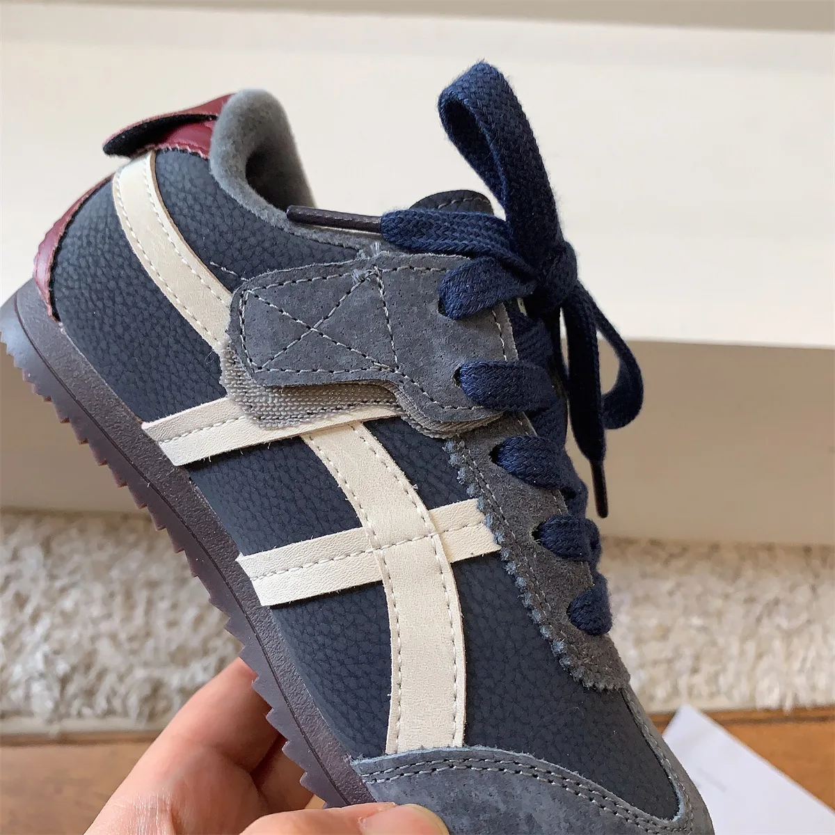 أحذية تدريب أخلاقية عصرية لزملاء الدراسة في فصل الشتاء مع الألوان، أحذية أطفال مخملية #3