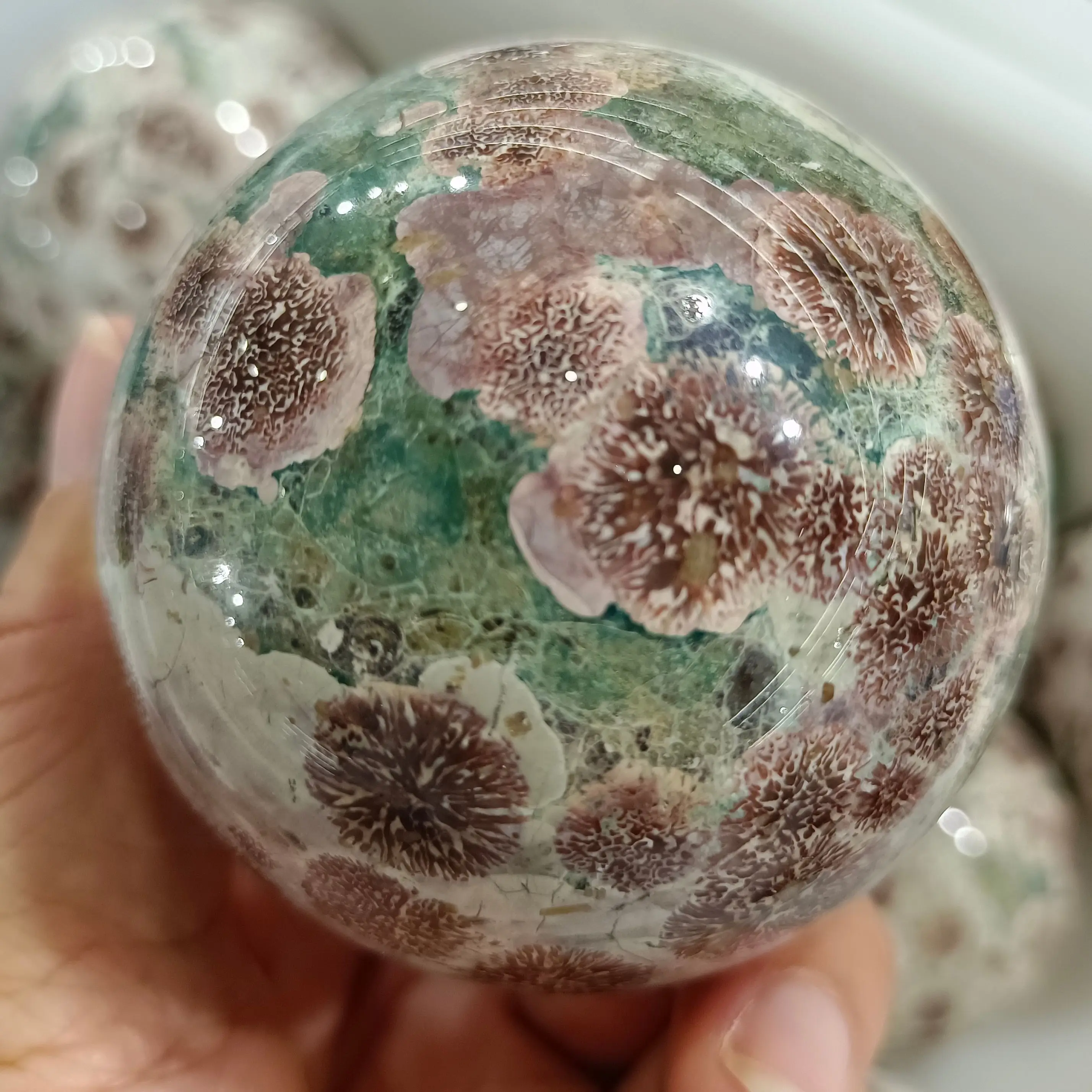 

Natural Green Fireworks Stone Ball, Hand Polished Crystal, Energy Healing, Home Office Decoration, Craft Gifts,