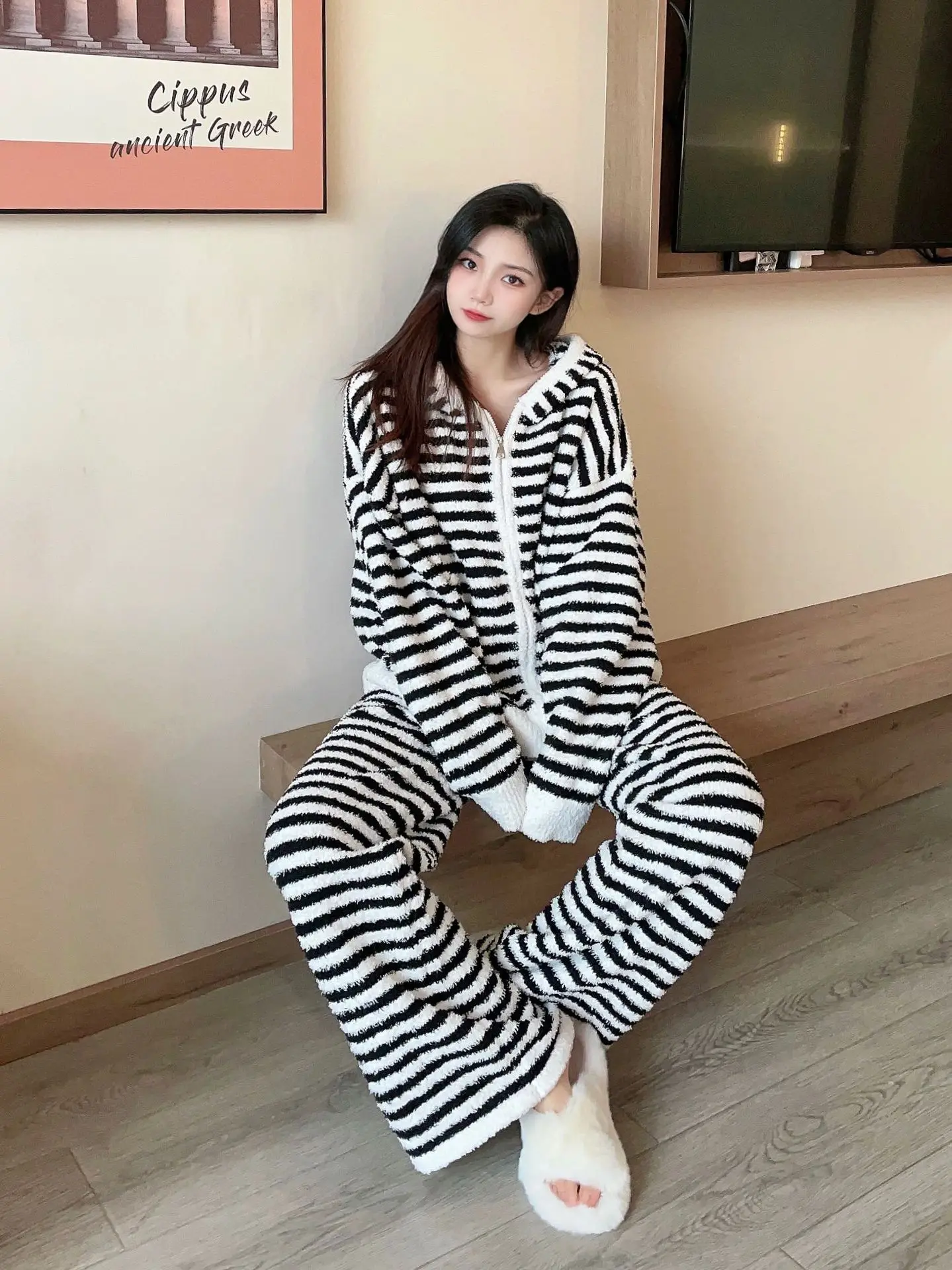 

Winer флисовая уличная домашняя одежда, женская модная ночная рубашка в полоску, осень-зима, теплый комфортный пижамный комплект с капюшоном на молнии, 2Cps