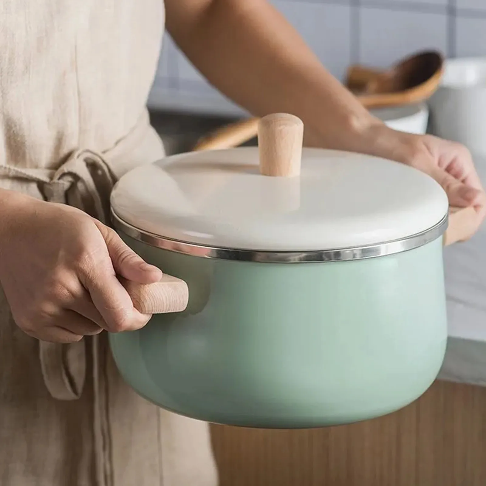 

Multifunctional Japanese Enamel Milk Soup Pot Kawaii Baby Food Pot Milk Pot Induction Cooker Universal Cookware Kitchen Gadgets