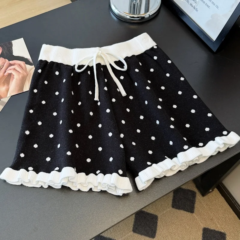 Color blocking polka dot knitted shorts women's autumn and winter 2025 new high waist slimming loose wide leg hot pants