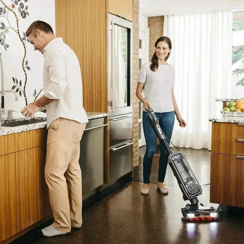QZA4-Shark AZ1002 Apex Powered Lift-Away Upright Vacuum ^9Pwith DuoClean&Self-Cleaning Brushroll.Crevice Tool.Upholstery Tool$R