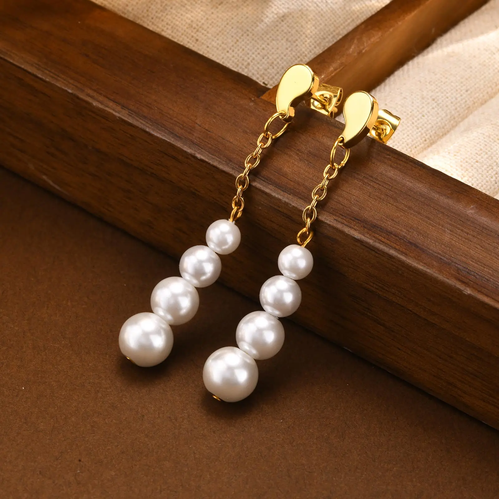 

Elegant Comma Imitation Pearl Beaded Earrings for Women,Long Dangle Stud Earrings,Stainless Steel Gold Color Fashion Jewelry
