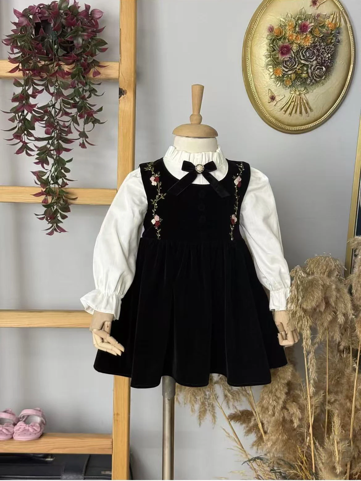 Autumn Girls Long Sleeves Handmade Embroidered Flower Black Dress For Casual Party Birthday Wedding Photography