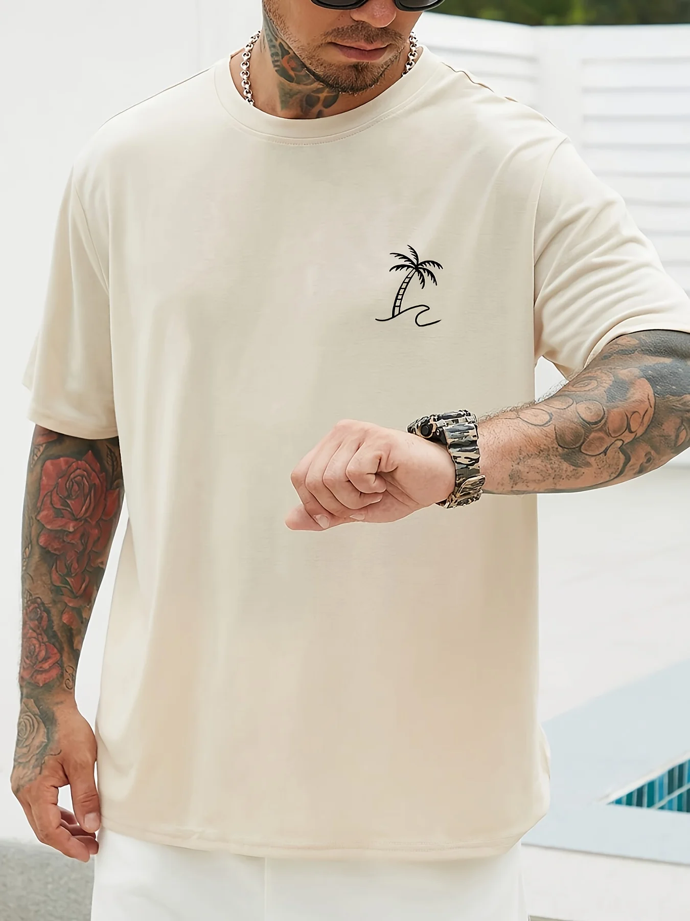 2026 New Men's Casual T-Shirt - 'Coconut Tree Palm Tree' Print on Soft and Comfortable Fabric, Short Sleeves, Round Neck T-Shirt
