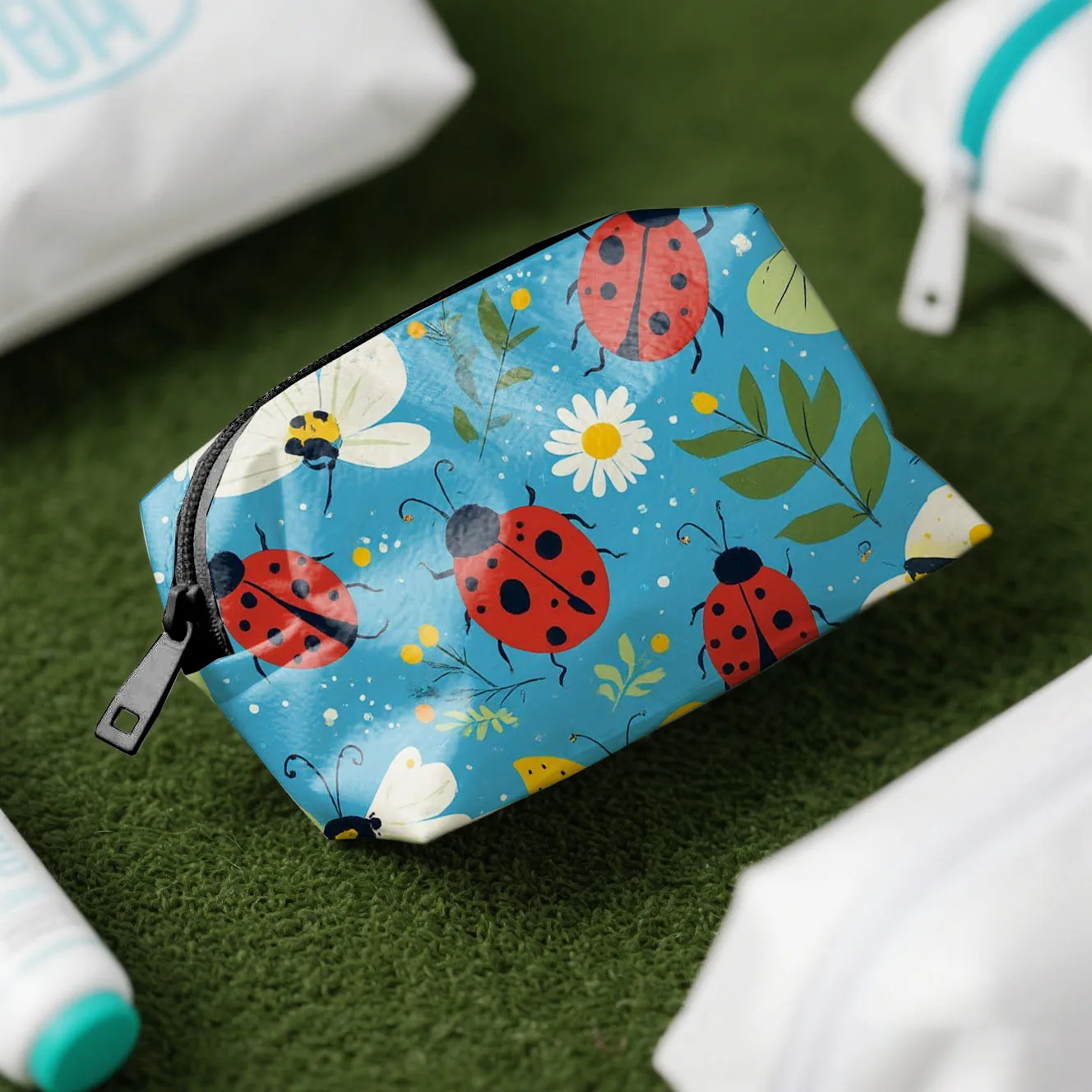 Benutzerdefinierte personalisierte Brautjungfer Make-up Tasche Reise Kosmetik Organizer mit Spiegel Badezimmer Tasche Taschen für Frau – Detail 3