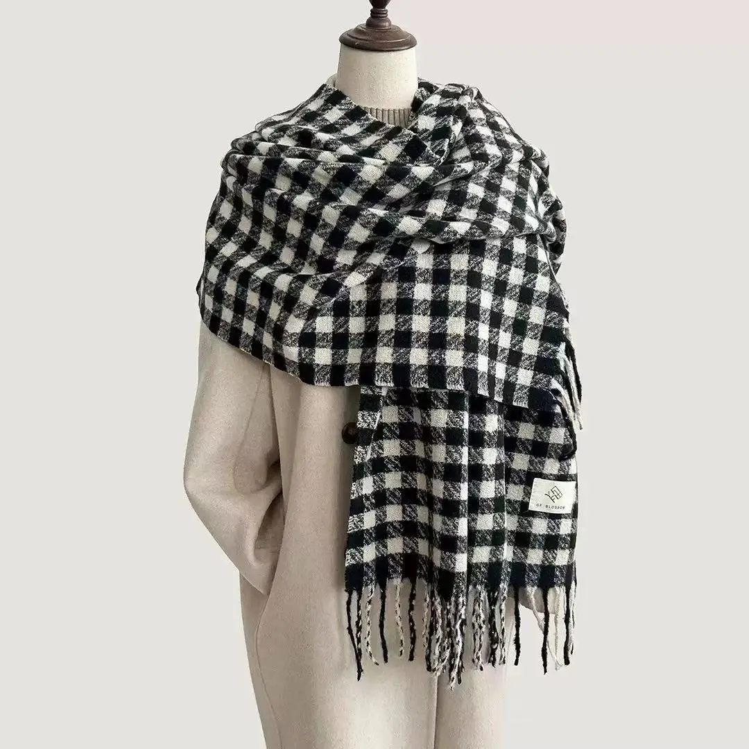 Classic Black White Houndstooth Scarf Autumn Winter New Korean Thick Warm Versatile Couple Neck Warmer for Men Women Student