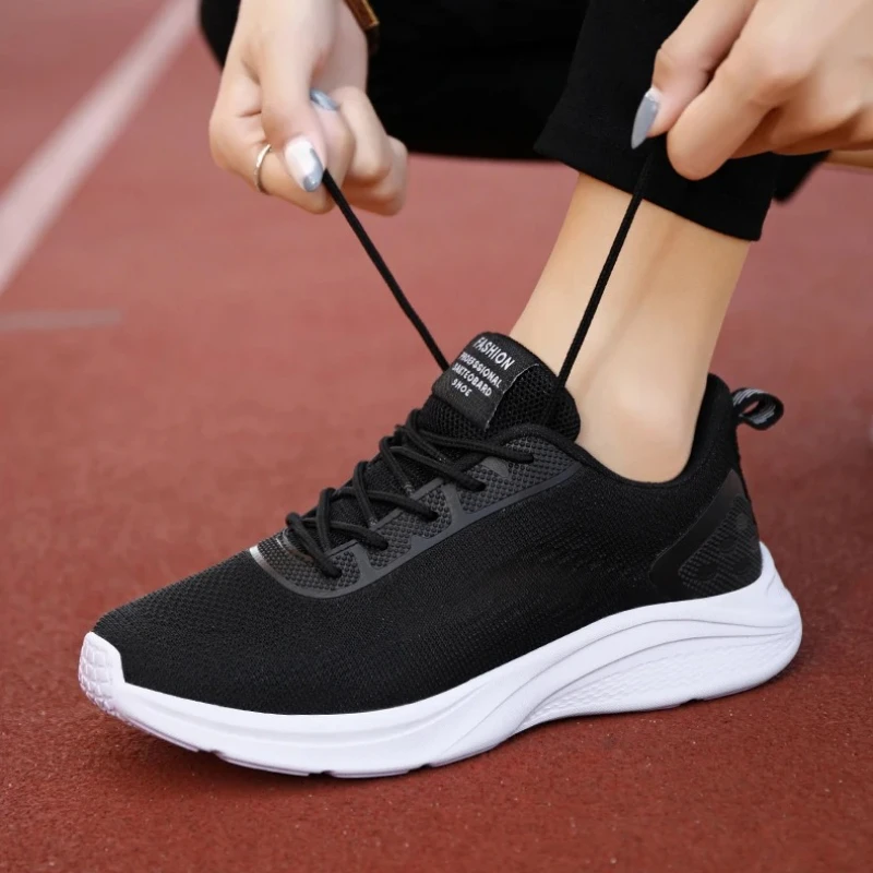 

Summer Casual Sports Shoes, Large-sized Outdoor Grip, High-elasticity Mesh, Breathable Soft Sole, Comfortable Running Shoes