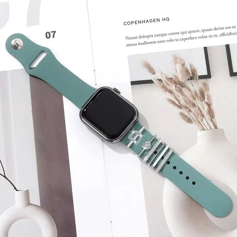 Iniciais Letra A-Z Watch Band Ornamento, Diamante Criativo Broche Anel Decorativo, Apple Smart Watch Strap Acessórios