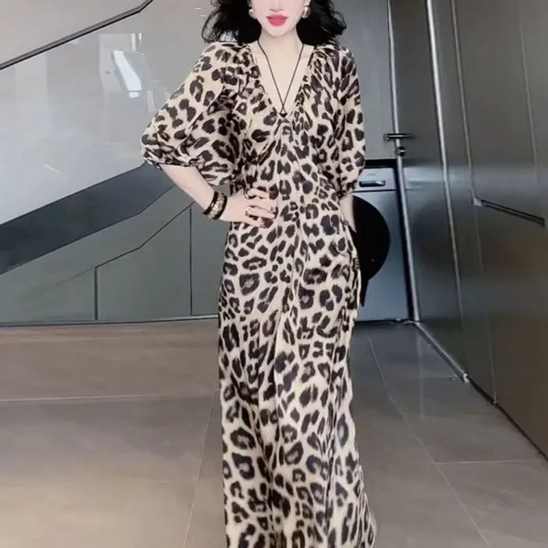 

Casual Half Sleeve Leopard Dresses Fashion Sexy V-Neck Folds Women's Clothing Elegant A-Line Sashes Commute Long Dress E7589