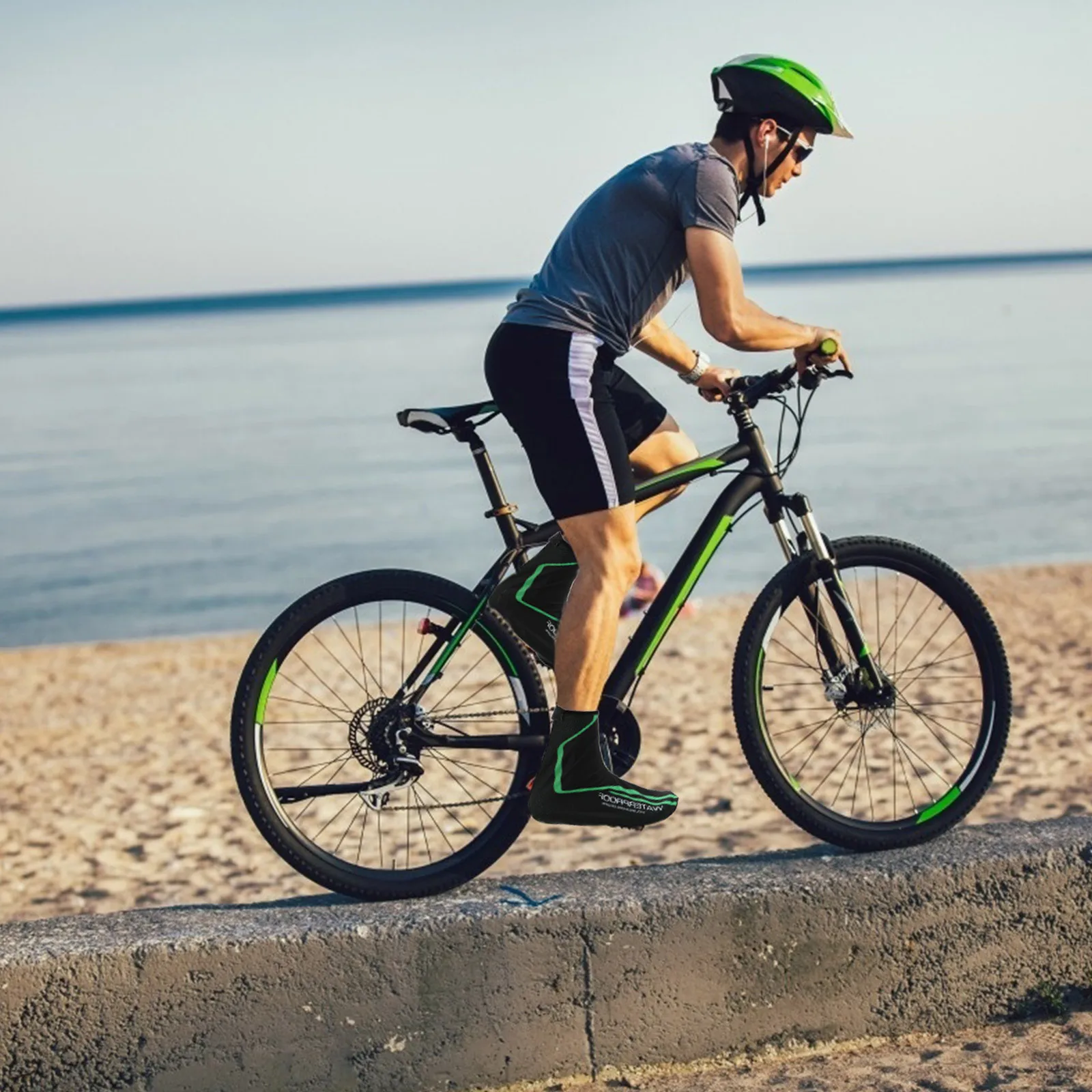 1Pair Waterproof Windproof Winter Cycling Shoe Covers Reflective Bike Overshoes Thermal Lightweight Riding Cycling Shoe Covers