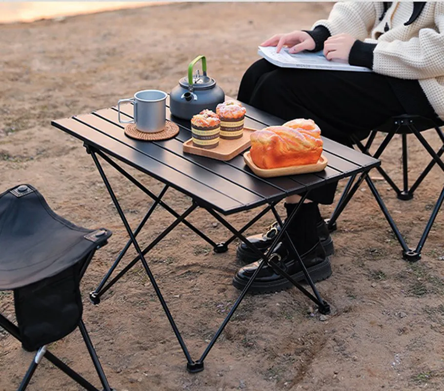 Convenient Aluminum Alloy Folding Table, Portable and Foldable, Camping, Self Driving Desk, Barbecue Table, All Black