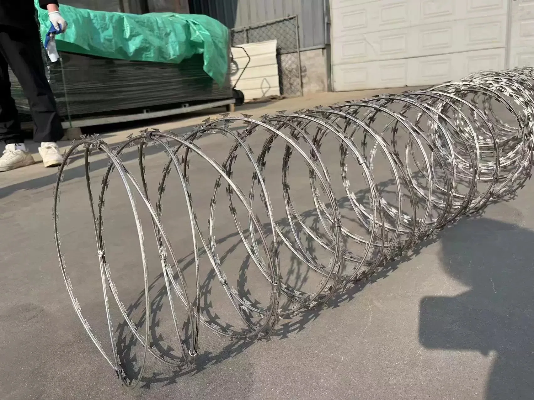 10MStainless الفولاذ المقاوم للصدأ الأسلاك الشائكة الأسطوانة قفص شبكة واقية مكافحة تسلق مكافحة سرقة سياج الأمن للمدرسة حديقة المنزل حاجز