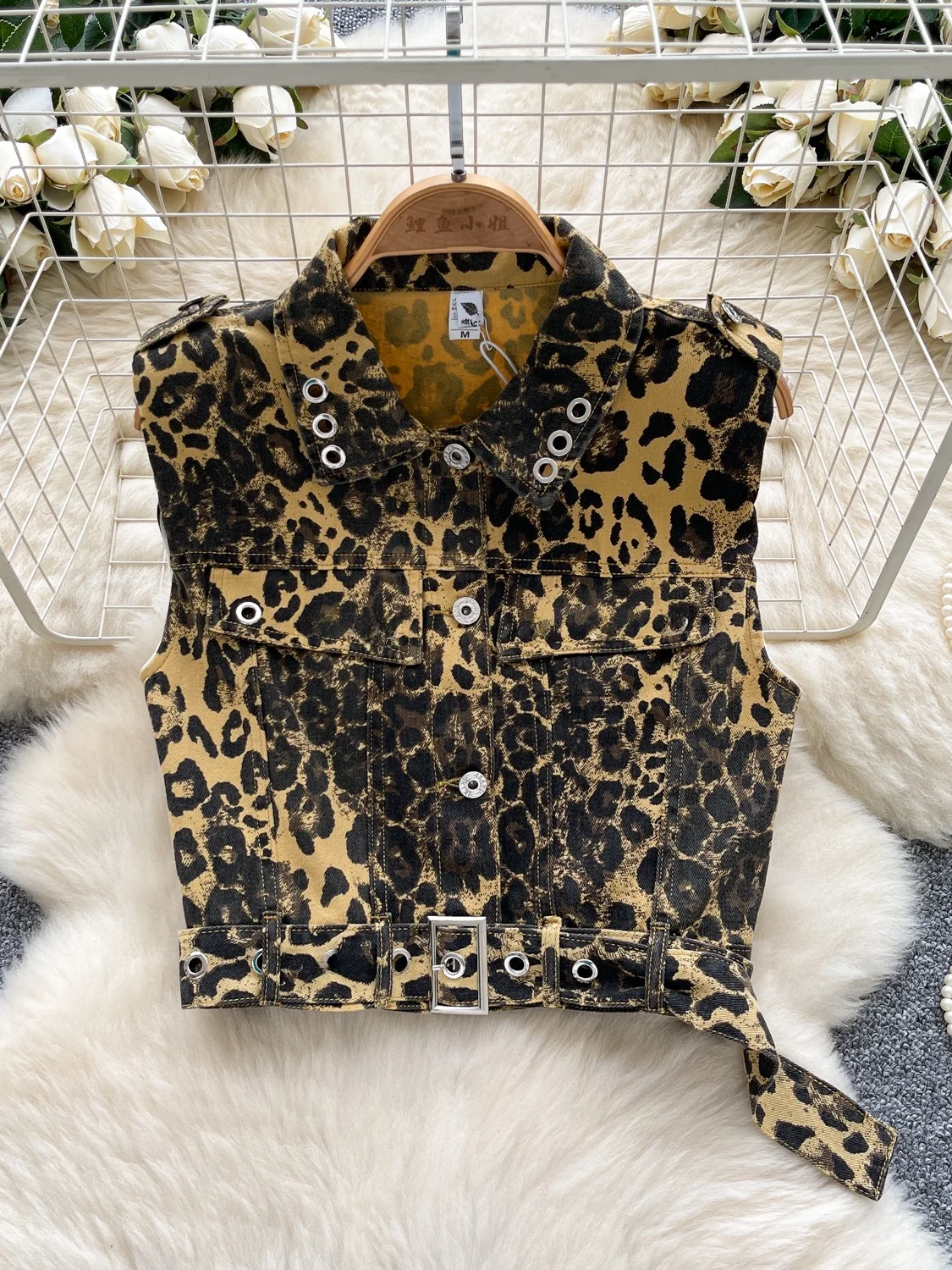 

Design Sensation Women's Summer Faionable Waist-Cinching Svel Ne Leopard Print Denim Vest Trendy Outerwear