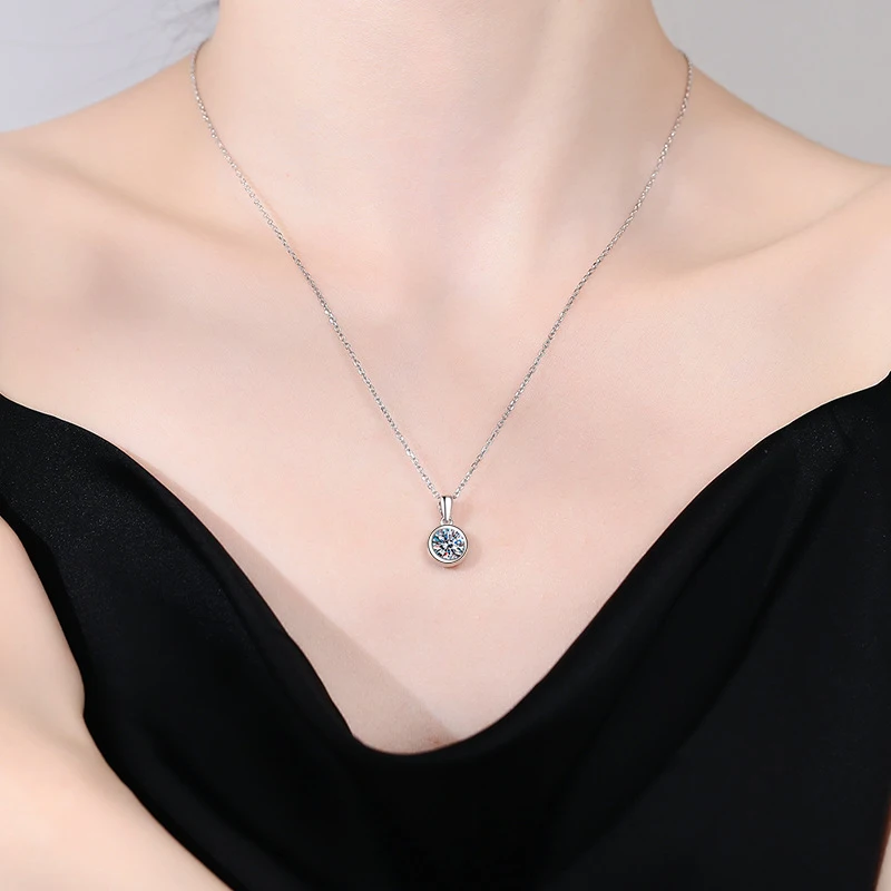 NeeTim 3ct Moissanite Diamanten Hanger Ketting 925 Sterling Zilver Ronde Vorm Kettingen Bruiloft Bruids Fijne Sieraden Voor Vrouwen