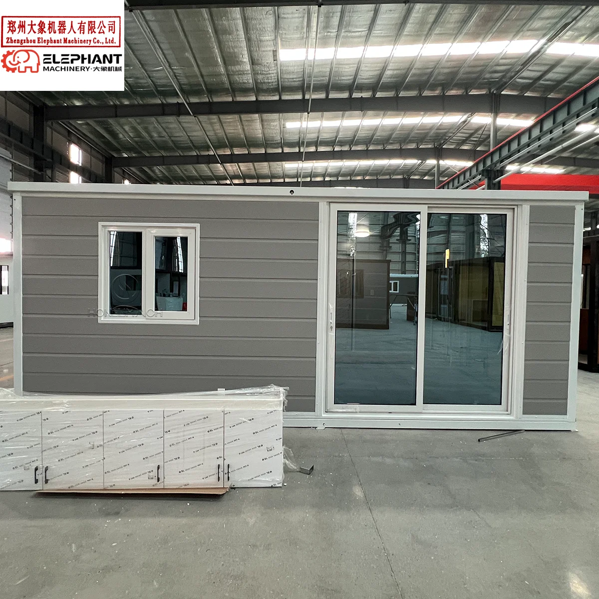 Customized High-End Luxury Rectangular Container Home Modern Design Waterproof Windproof Steel & Sandwich Panel Building For Hot
