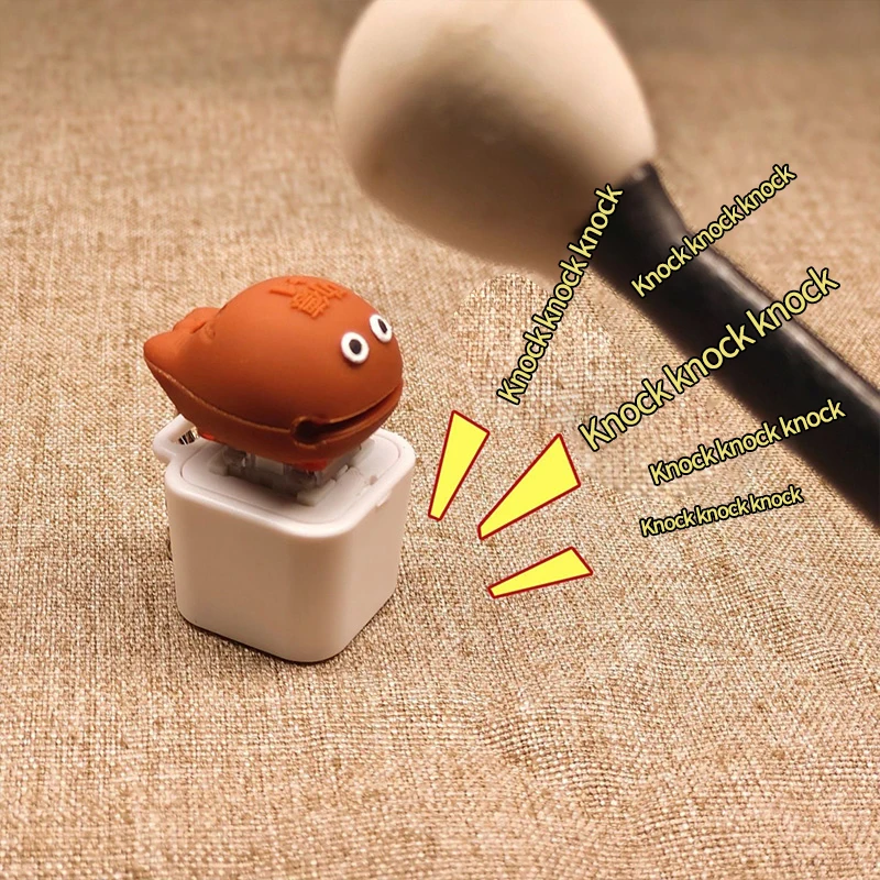 Novelty Luminous Wood Fish Keychain, Knock To Make Sound Decompression Clicker Pendant, Cute Hanging Key Ring Fidget Toy
