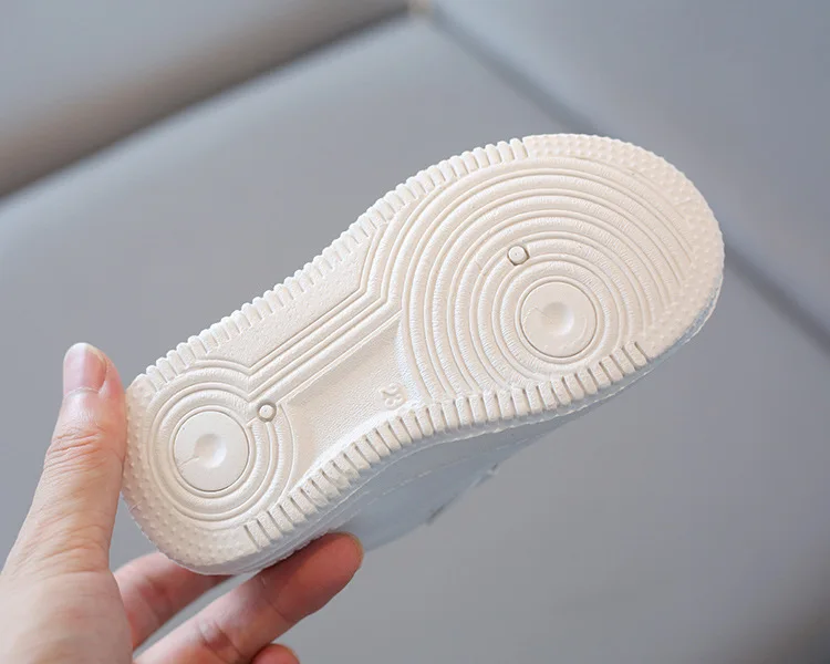 Kinder-Sneaker aus PU-Leder für Frühling und Herbst, leichte, rutschfeste Laufschuhe für Mädchen und Jungen, schlicht, weiche Sohle, bequem – Detail 19