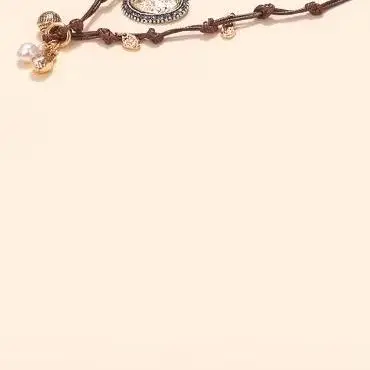 قلادة احتفالية بسلسلة حبل بوهيمية أنيقة للنساء؛ إكسسوار شارة معدنية مستديرة للعملات المعدنية.