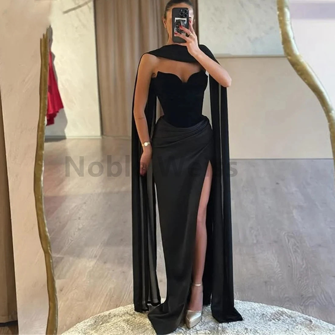

Sweetheart Satin Prom Dresses Trumpet Mermaid Pleated Sleeveless Evening Gown Formal Party Customize