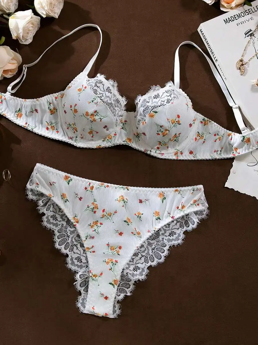フレンチスタイルのレースのパッチワークランジェリー 2 個セットファンシー中空アウトブラジャーとパンティースーツ繊細なビキニノースリーブエレガント LD2C