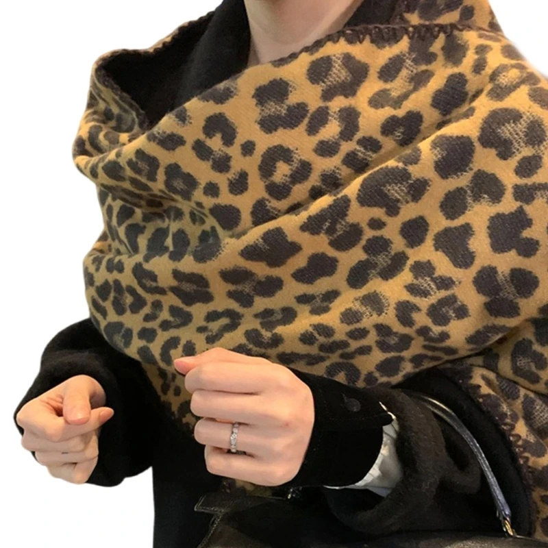 Warm Versatiles Neck Scarf Cold Weather Breathable Neckerchief Daily Wear Scarve for Fashion Enthusiasts and Outdoor image 4