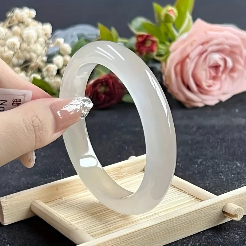 

Ice White Moonlight Classic Fashion Versatile Bracelet Accessories