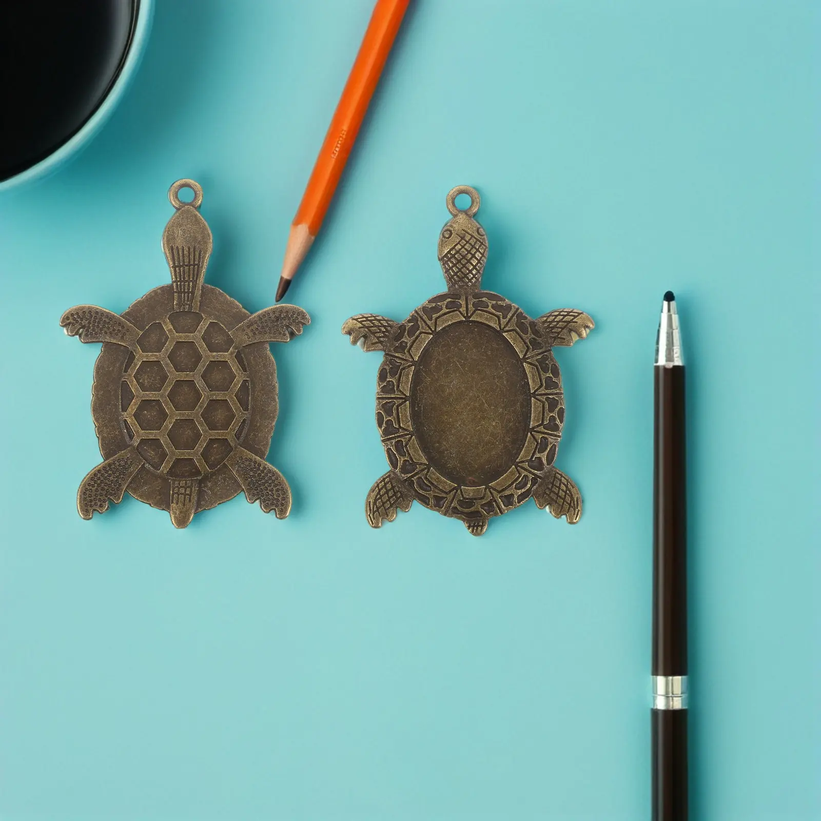 

20Pcs Vintage Turtle Pendant Base Creative Necklace Tray Charms for DIY Jewelry Making Handmade Crafts Sea Animal Accessories