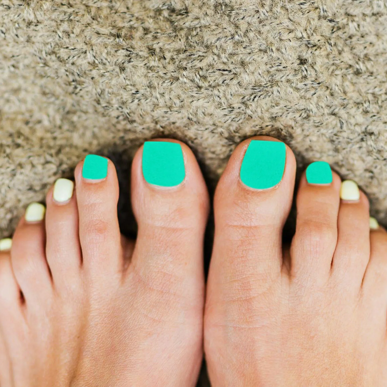 

8 Sheets Toenail Stickers 8 Colors Self Adhesive Nail Art Decals Women Toe Decoration DIY Manicure Accessories Safe Material