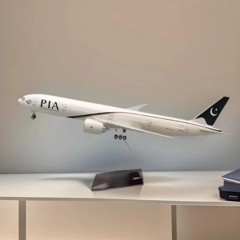 

47CM Pakistan B777 Aircraft Model 1:157 Airplane Model With lights&Base Gifts Or Decorations For Aviation Enthusiasts home Decor