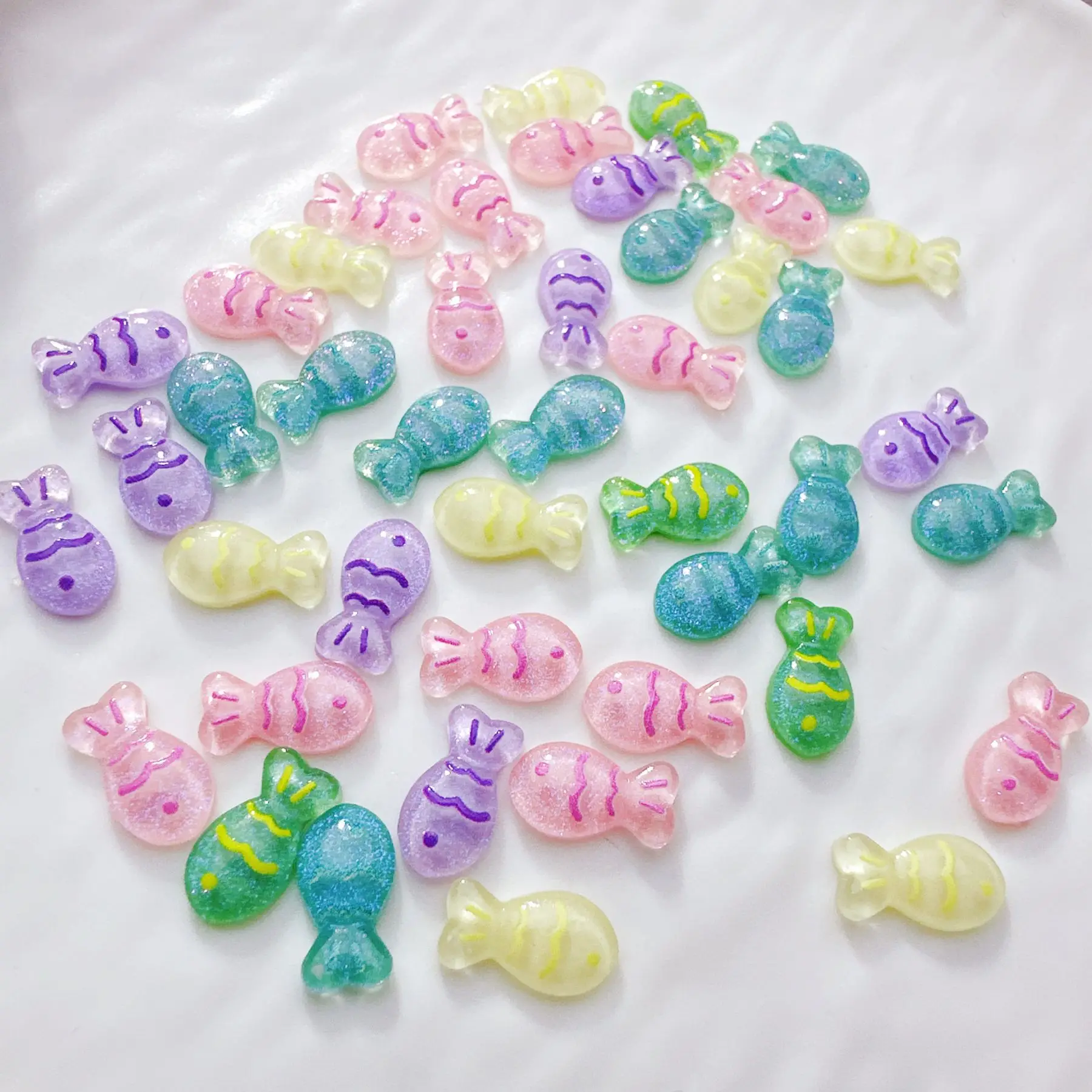 Cute Little Fish Accessories Mini Translucent Glitter Colorful Fish Diy Cream Glue Resin Accessories Decorative Small Ornament