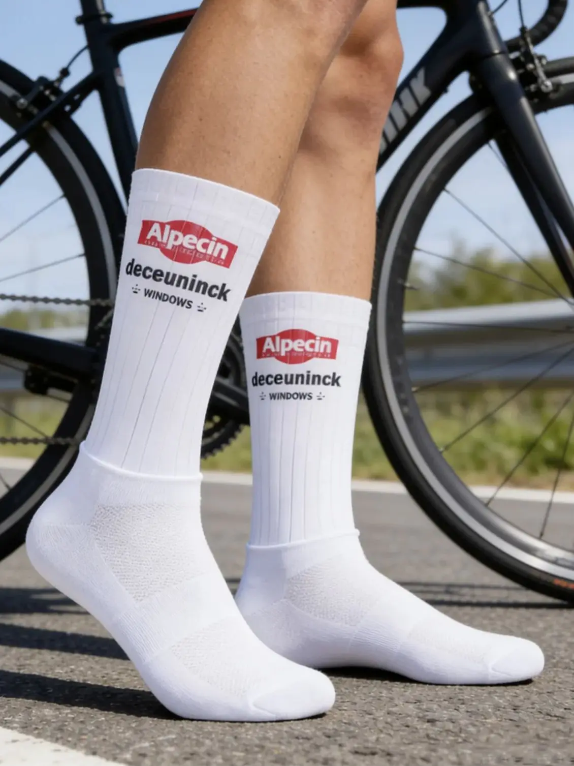 AliExpress NONE New Pro Team Aero compression Cycling Socks Anti Slip Silicone summer lightweight Men women Bicycle Sport Running Bike Socks