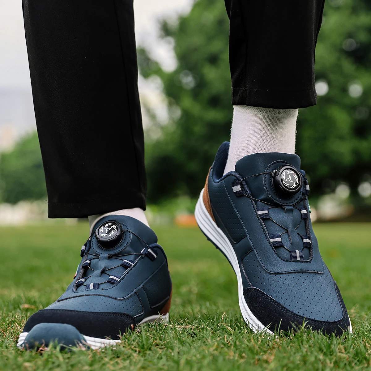 Unisex-Golfschuhe ohne Spikes, wasserdicht, rutschfeste Gummisohle, atmungsaktive, gepolsterte Sneaker für Golfplatz- und Outdoor-Training – Detail 4