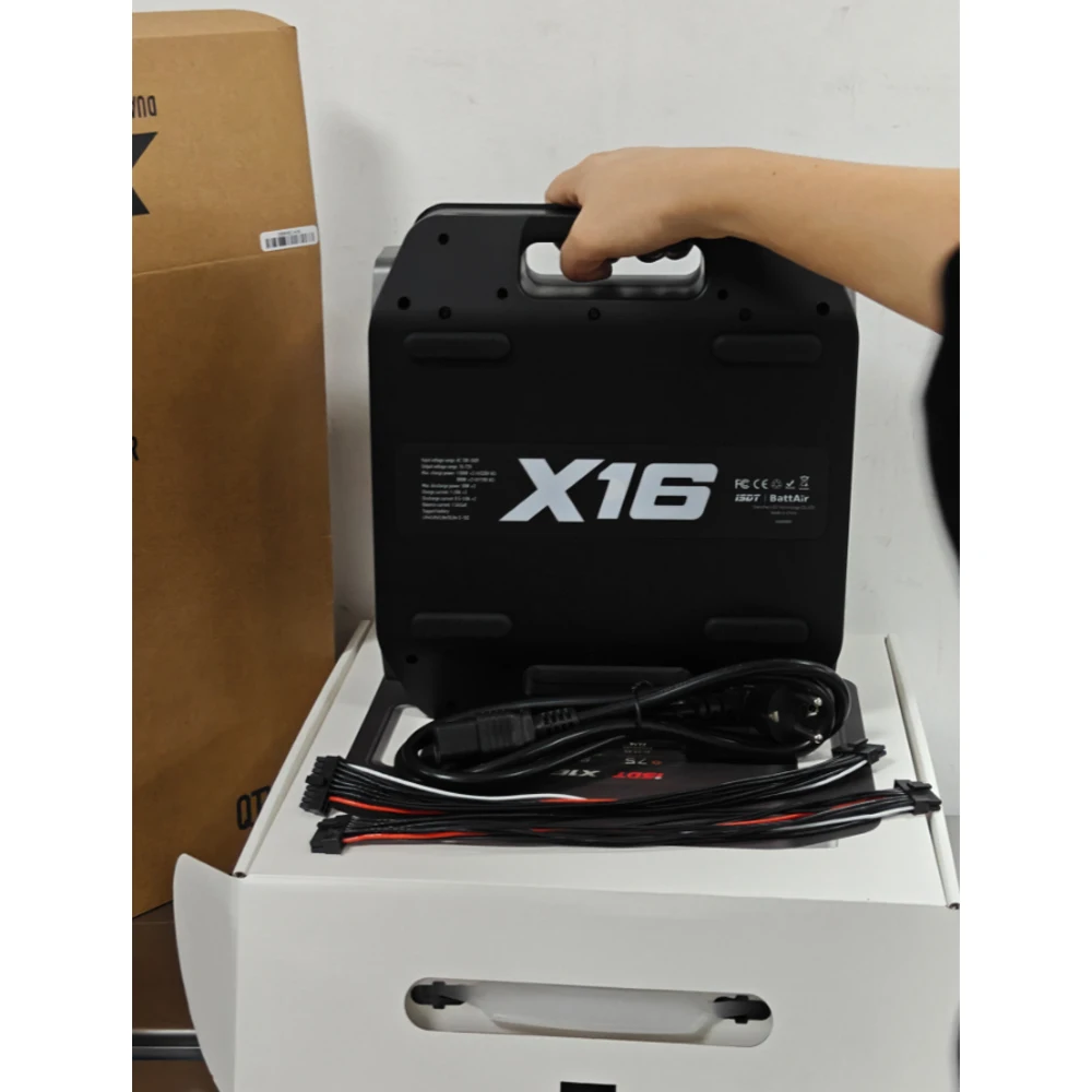 

NEW ISDT X16 2X1100W 2X20A Professional Grade Dual Channel Battery Charger for 2-16S Lipo Battery US/EU Plug