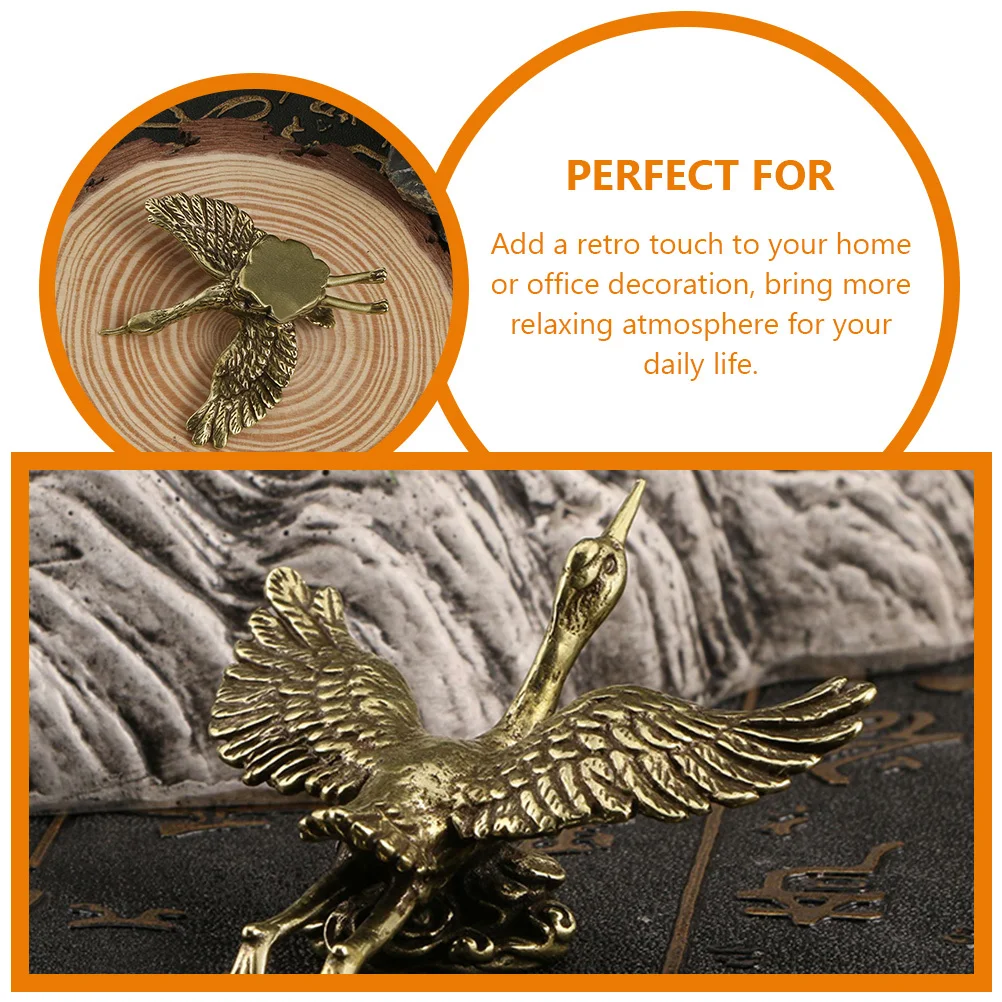 

Vintage Brass Miniature Crane Desktop Ornament Metal Crane Decoration for Living Room Office Retro Style Decorative Art