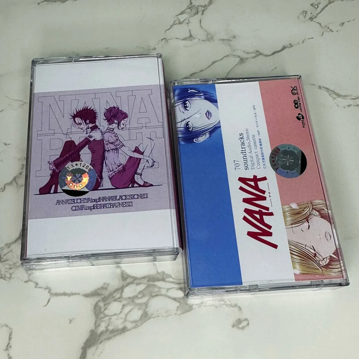 Anna Tsuchiya y Olivia NANA 707 Cintas de Cassette Colección de Bandas Sonoras de Anime Rock Pop Paquete de 2 para Escuchar y Coleccionar