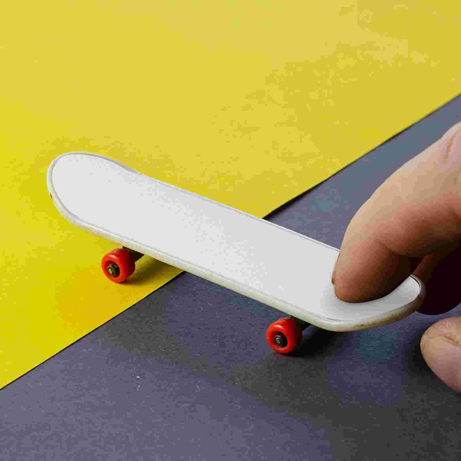 10 Pcs Anti Pad Tapes 38x110mm White Yellow Rebound Foam Grip Non skid Stickers for Mini Skateboards