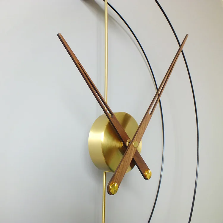 Nordic modern minimalist creative Spanish nomon wall clock hotel living room black walnut large pointer copper wall decoration