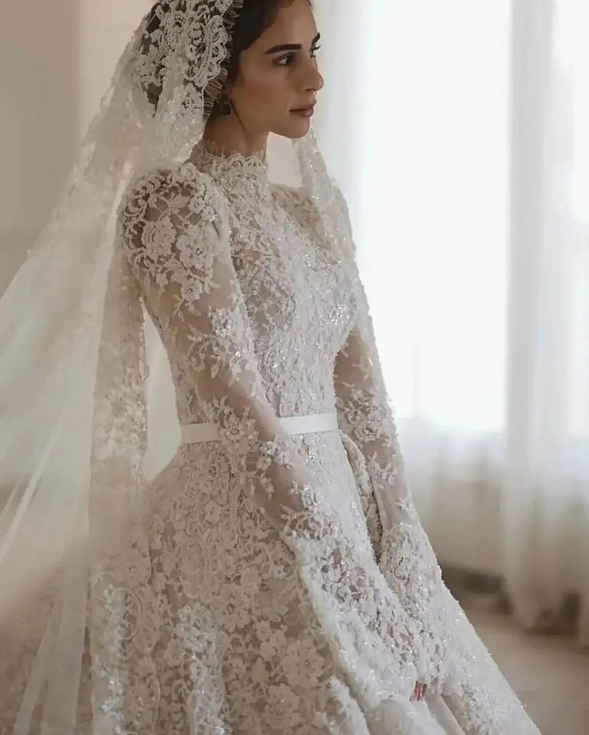 맞춤형 2026 신상 홀리 하이넥 프린트 웨딩드레스 클래식 A라인 플로어 기장 레이스 프린세스 볼 가운 웨딩드레스 (베스티도 데 노비아)